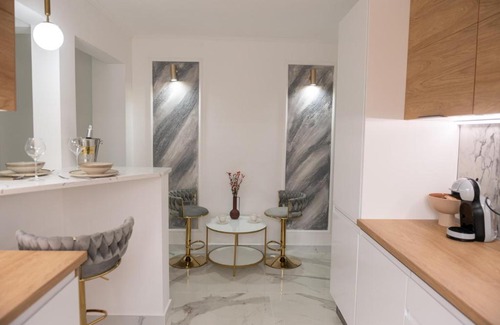 Piatra Neamt Apartment | Scandinavia Apartment 2