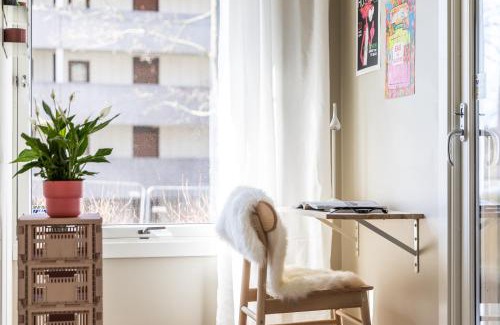 Oslo Apartment | Scandinavian apartment with 2 bedrooms and terrasse - close to Storo Storsenter and all public transport