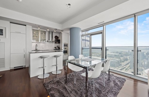 Toronto Entertainment District Condo | Scandinavian Designer Condo with Balcony