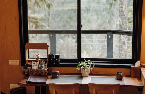 Marblemount Cabin | Scandinavian Luxury-Off Grid Cabin close to North Cascades National Park