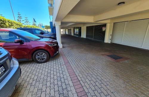 Scarborough Apartment | Scarborough Shores - Beachfront
