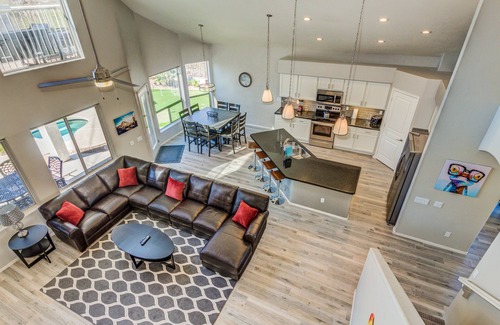 Deer Valley House | Scarlet Mountain Hideaway. Private HEATED pool fee,hot tub and putting green