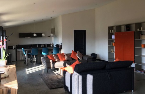 Montmeyran House | Scarlett Loft with luxurious interiors and private spa