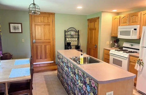 Bridgton Apartment | Scenic 1-bedroom apt in Bridgton with WiFi and AC