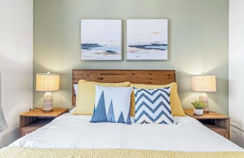 Harvie Heights House | Scenic 2BR Haven with MTN Views Near DT Banff