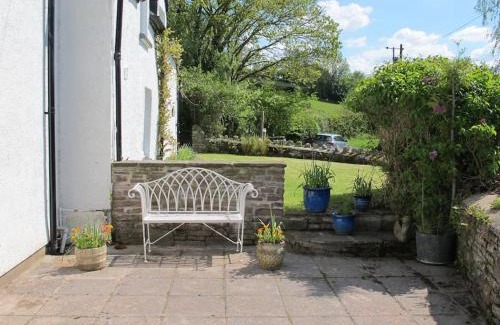Cwmdu House | Scenic Couples Getaway in the Brecon Beacons