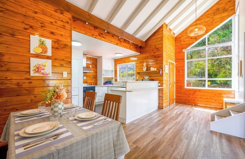 Whangarei House | Scenic Escape with Stunning Sea Views in Raumanga