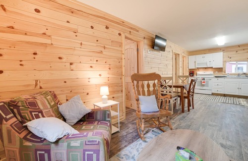 Oscoda Cottage | Scenic 'Evan's Hideaway' Steps to Lake Huron!