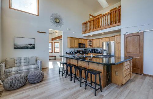 Baderville House | Scenic Flagstaff Home with Hot Tub and Mountain Views