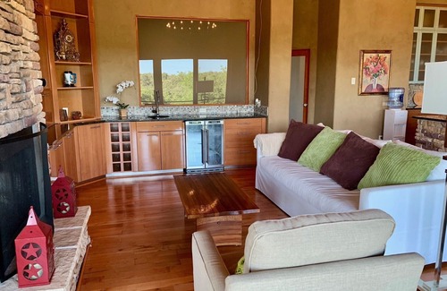 New Braunfels House | Scenic Hill Country Views in New Braunfels