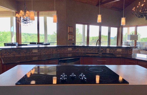 New Braunfels House | Scenic Hill Country Views in New Braunfels