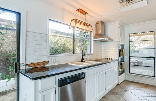 Flour Bluff House | Scenic Home w/ Private Pool & Dock on Oso Bay!