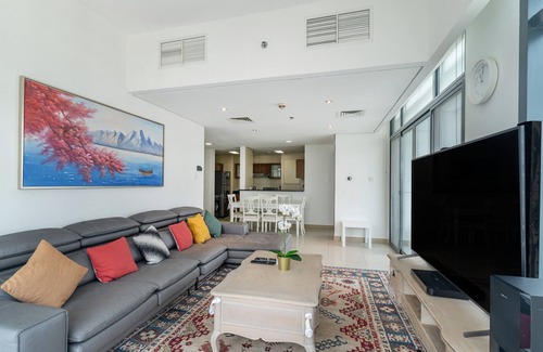 Jumeirah Lake Towers Apartment | Scenic lake view 2BR near metro in Cluster A, JLT