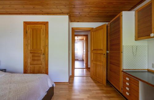 Huddinge Municipality House | Scenic Lakehouse near Stockholm with Sauna & Jetty