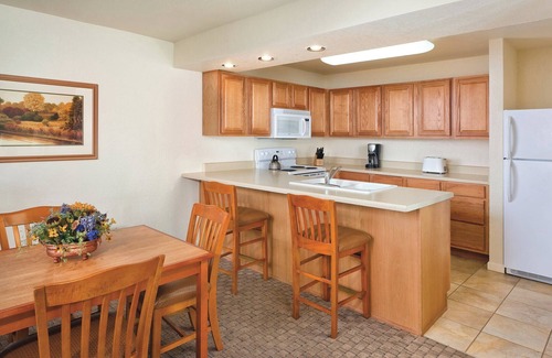Afton Condo | Scenic Lakeside Escape Studio @ Grand Lake Resort