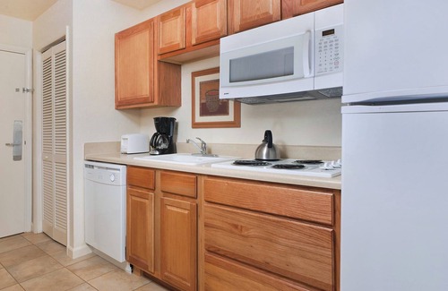 Afton Condo | Scenic Lakeside Escape Studio @ Grand Lake Resort