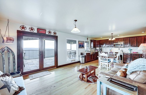 Leakey House | Scenic Leakey Vacation Rental w/Private Patio!