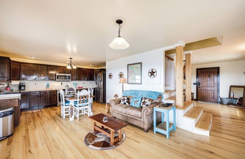 Leakey House | Scenic Leakey Vacation Rental w/Private Patio!