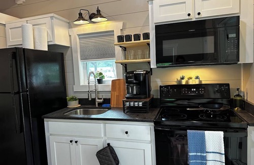 Bryson City Cabin | Scenic Mountain Tiny Home Getaway Near Nantahala River