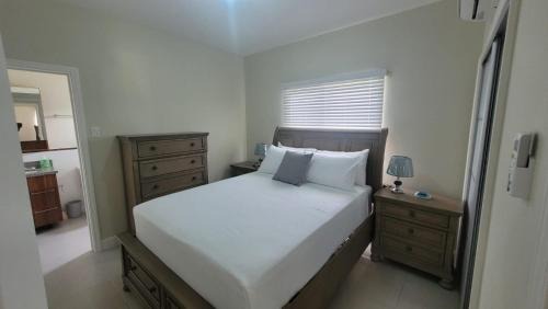 Lucea House | Scenic Ocean View Home