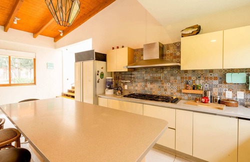 Tlalpan House | Scenic Paradise: Beautiful House in the Woods