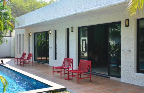 Huai Yai Villa | Scenic Pool Villa and Resort