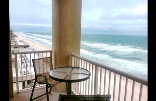Panama City Beach Condo | Scenic Views From a Spacious Oceanfront Condo, Beach Chairs Included