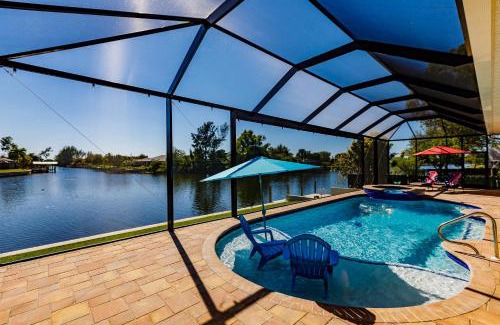 Fort Myers Villa | Scenic water view, 2 master suites with direct pool access - Villa Casa Amarilla