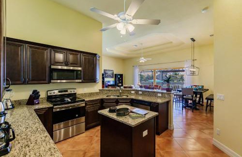 Fort Myers Villa | Scenic water view, 2 master suites with direct pool access - Villa Casa Amarilla