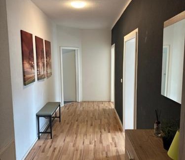 Plauen Apartment | Schöne 3 Schlafzimmer Wohnung Philipp1