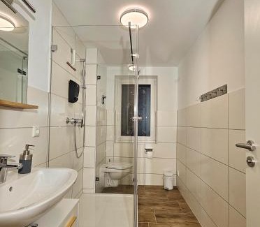 Ilversgehofen Apartment | Schöne Ferienwohnung 80m2, 3 Schlafzimmer, 2 Bäder, Zentrumnah, 3OG