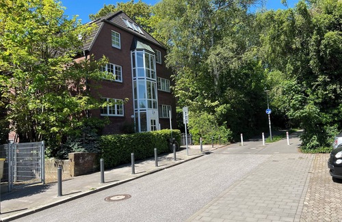 Wik Apartment | Schöne Ferienwohnung in Toplage mit Stellplatz