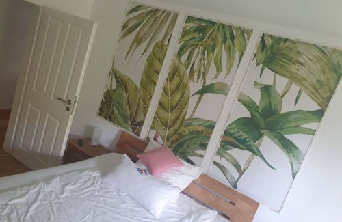 Gleichen Apartment | Schöne Ferienwohnung mit Pool, Kamin und Terrasse