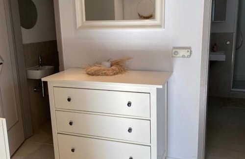 Goeppingen Apartment | Schöne moderne renovierte Einliegerwohnung mit Terrasse