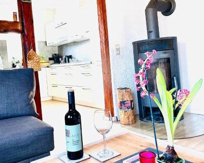 Eisenach Apartment | Schöne ruhige Ferienwohnung - in Eisenach mit Kamin - Nahe Karolinentalbrücke - Hund ja