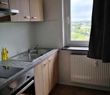 Oberstadt Apartment | Schöne Wohnung 27 B nah Uni Klinik