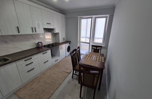 Chisinau Condo | Schöne Wohnung mit Schöner Aussicht auf die Stadt