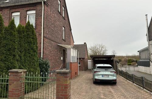 Hamm House | Schöne Zimmervermietung für Monteure geeignet ! Direkt am Kanal mit Gartennutzung!