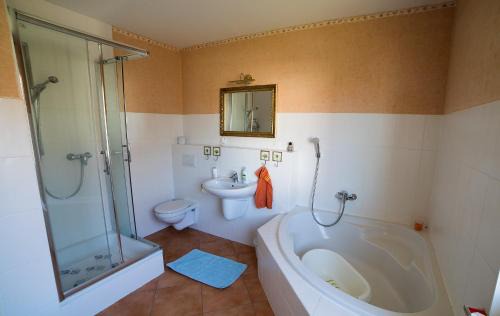 Hochdorf-Assenheim House | Schönes Eckzimmer