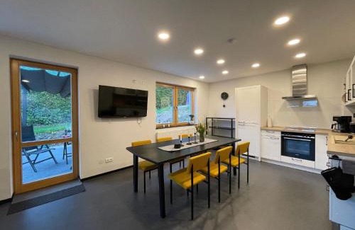 Thiergarten House | Schönes Ferienhaus in Neundorf mit Großer Terrasse