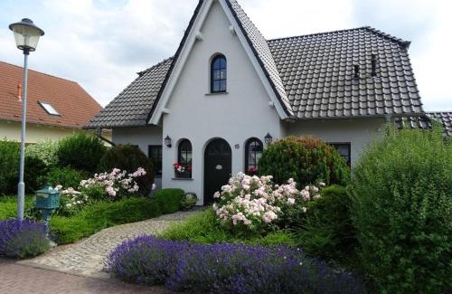 Radewege House | Schönes Ferienhaus in Radewege mit schönem Garten