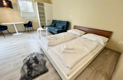 Wilten Apartment | Schönes Tiny House im Herzen Innsbrucks mit Garten