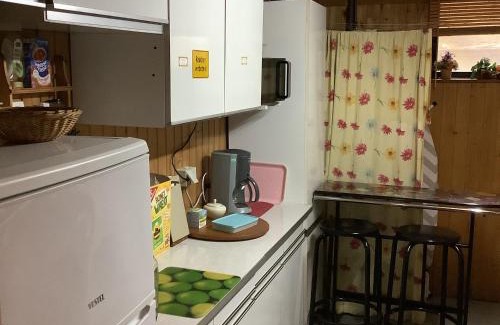 Kray House | Schönes Zimmer im Seterant/Untergeschoss
