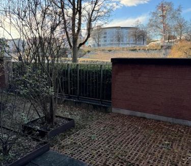 Neu-Ulm Apartment | Schönste Donaulage mit Terrasse 2
