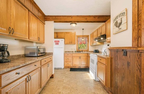 Ohiopyle Cabin | Schaefer House 3BR,1BA, close to Ohiopyle!