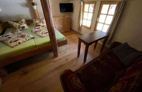 Burg-Dorf Bed & Breakfast | Scheunenherberge Schäfchenzählerei