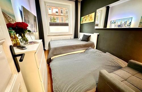 Mitte Apartment | Schicke Altbauwohnung in Kiel Mitte 24-7 Check In