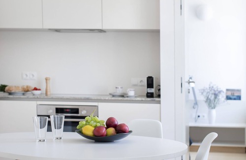 Hard Apartment | Schickes Apartment in Denkmalgeschütztem Haus in Seenähe