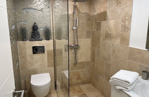 Kleinmorsum Apartment | Schickes Kleines 1-zimmer-appartement im Erdgeschoss. 24qm für 2 Personen