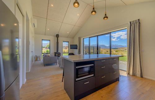 Twizel House | Schist Cabin